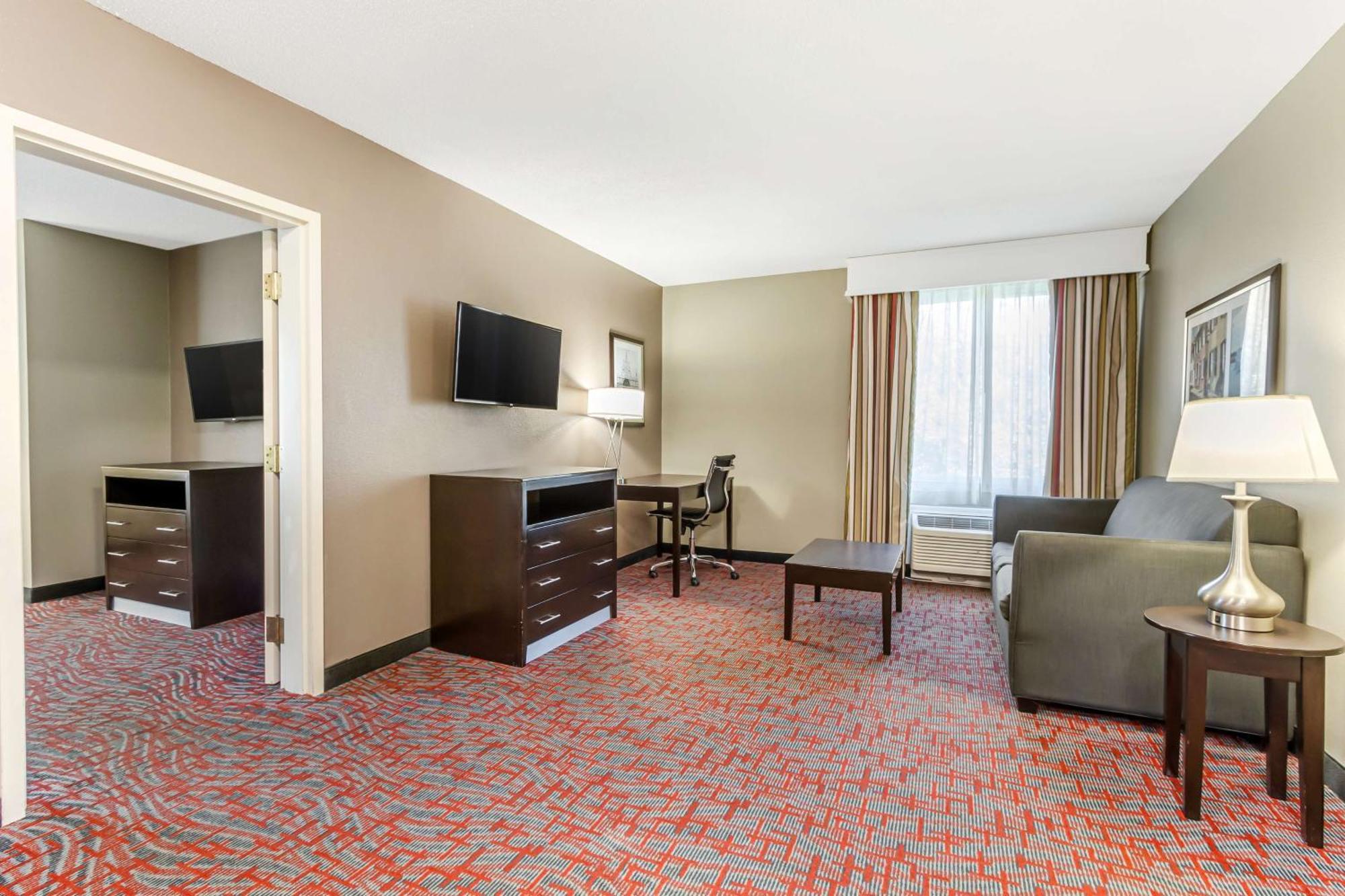 Best Western Airport Inn & Suites North Charleston Exterior photo